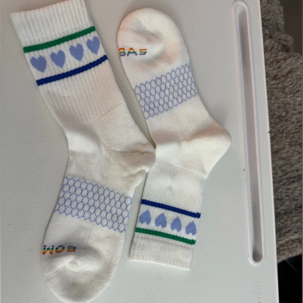 Bombas White and Blue Heart 💙 Socks